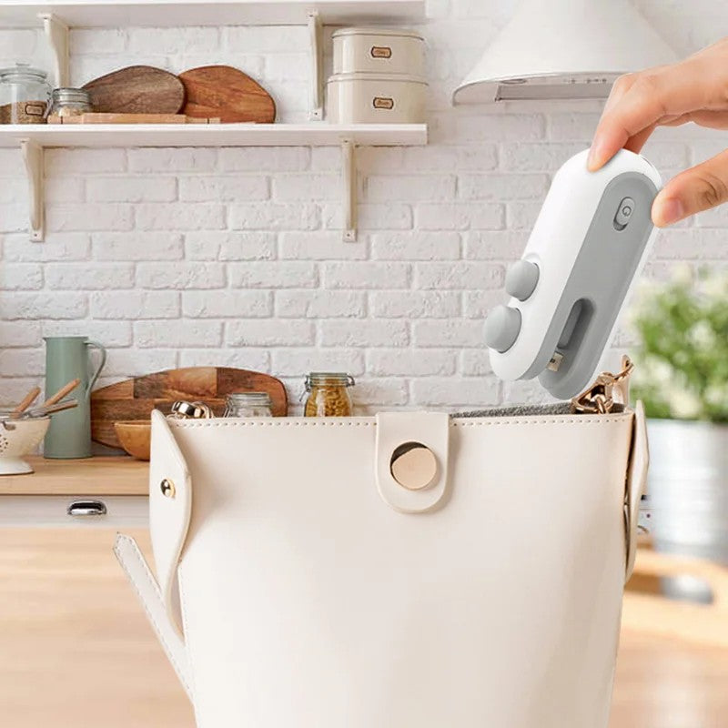Handheld bag sealer, product photograph 5